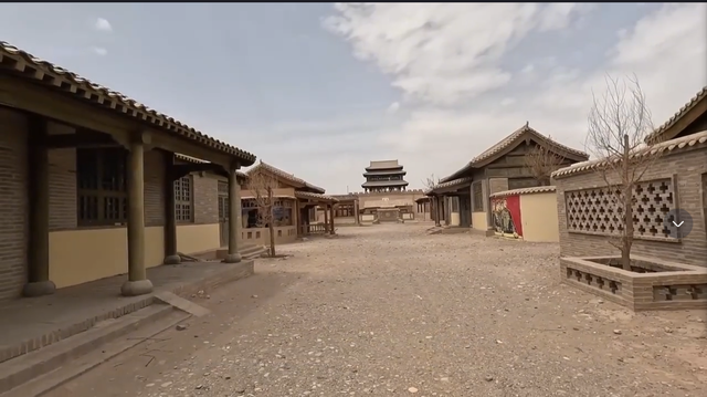 甘肃令人困惑的影视城，规模宏大投资不菲，游客不多却收门票