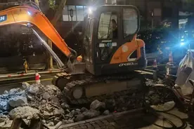 噪声近80分贝！距居民楼仅3米！上海市中心这段路，三更半夜“惊天动地”图片