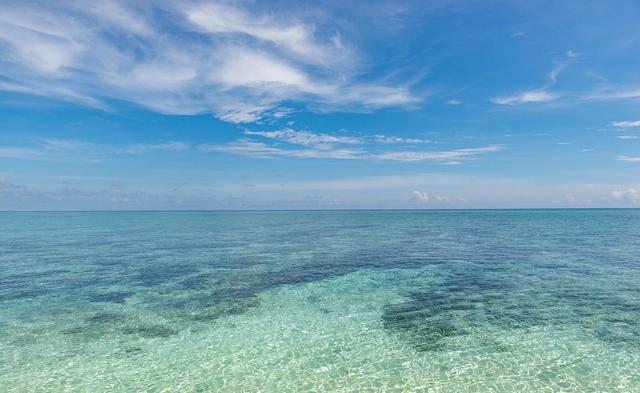 我国唯一免费的城市，人口2300设8座机场，外国人禁止入内