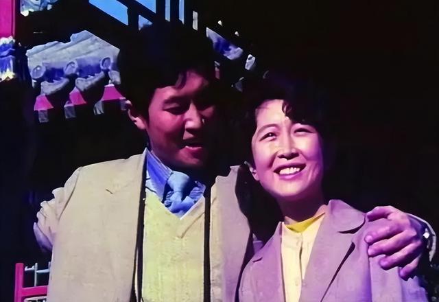 善恶终有报！73岁唐国强狂捞金有目的，两个残疾儿子遭到“反噬”