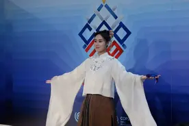 对话澳门青年何超欣：我在北京很有冲劲图片