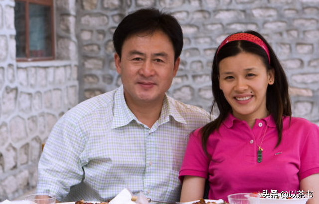 体操名将桑兰现状：瘫痪15年后嫁经纪人，婚后被丈夫和儿子宠上天