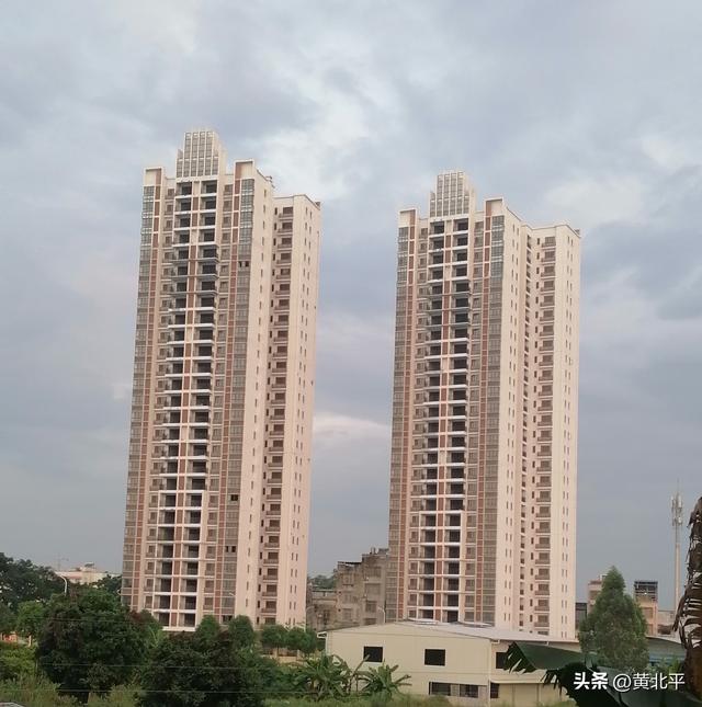 广西南宁市第一大镇果真名不虚传，繁华程度可跟市区有一拼