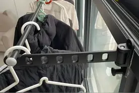 合租女邻居常把贴身衣物晾晒在阳台，我该怎么办图片