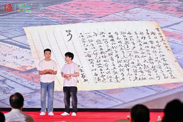 “𨑨迌闽南”脱口秀闽南文化专场泉州站精彩开演，千年古城“潮”出圈！