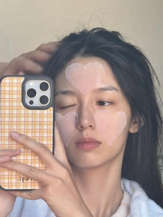 王岳伦也没想到，李湘捧在手心的女儿王诗龄，竟给她惹了个大麻烦