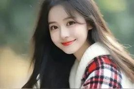 邻居怀孕 她老公在业主群颁布 家里有女孩的避开我老婆的出门时间图片