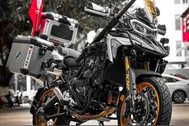 贝纳利TRK702X，骑上整体不错，就是....太大了。图片