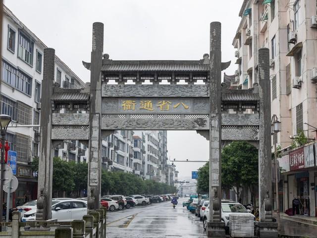 比起婺源和景德镇，我更爱这个千年古镇，人少景美不收门票