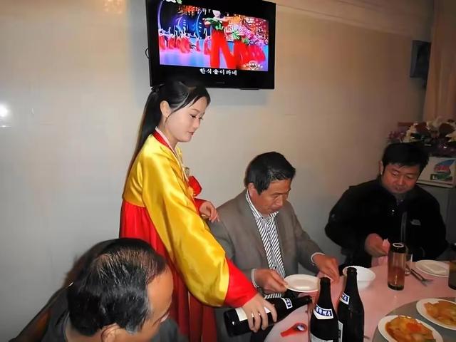 游客们去朝鲜游玩的时候，在火车上能吃到啥美食呢？