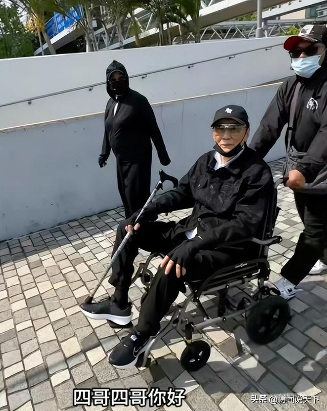 豁出去了！自曝私密事的Coco，没给89岁的谢贤留一点体面