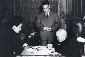1958年得知胡琏被炸伤，蒋经国惊慌失措，蒋介石精神振奋：打得好图片