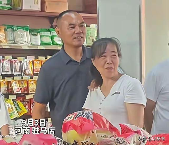 九三阅兵唯一擎旗手张威：河南农村小伙到天安门的27年