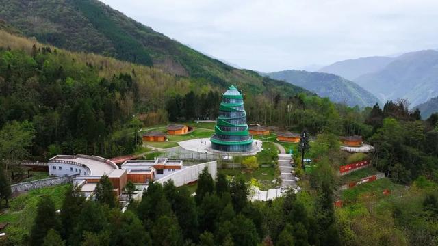 手头的事放一放，我要去雅安过五一了