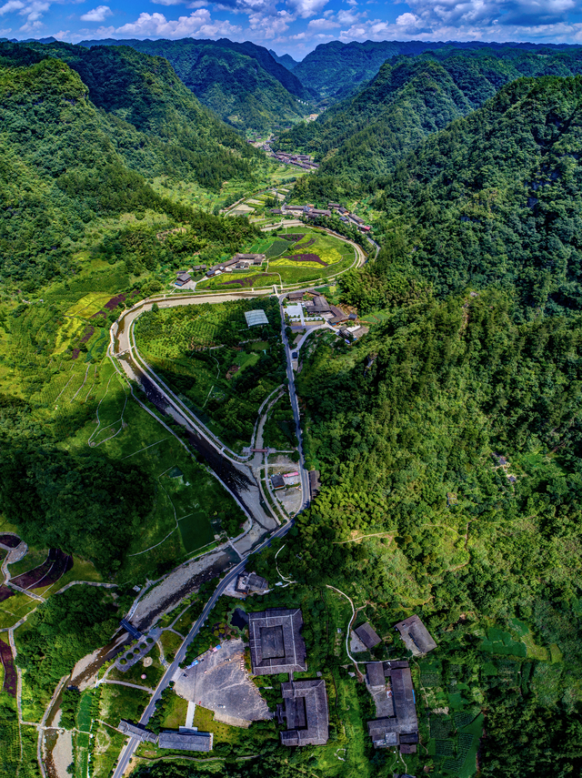 在土家十三寨，时间都慢了下来~