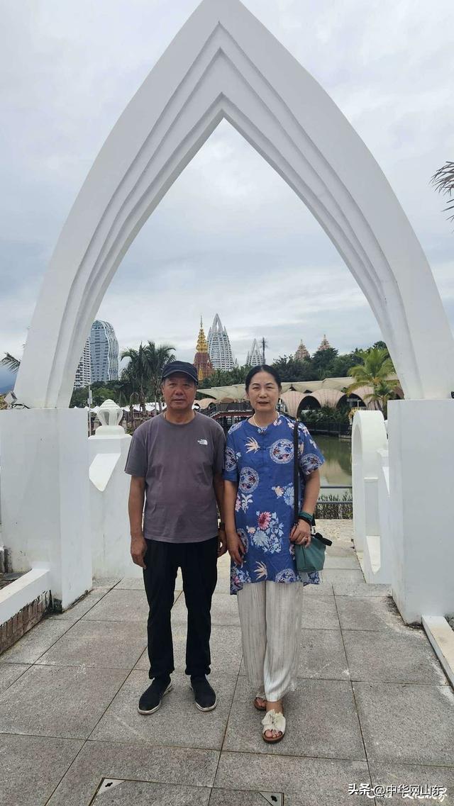 徐生华·西南写生丨带着妻子逐墨西南 每笔都比过往更懂山河的温度