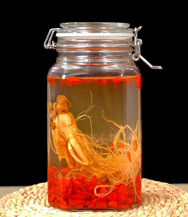 10 款家常泡酒配方，在家就能泡，步骤简单，新手也能一次成功！
