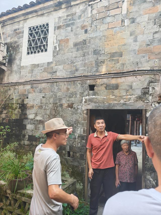 天台县山头郑村，风摇松叶南山秀，猎弹将军依依留