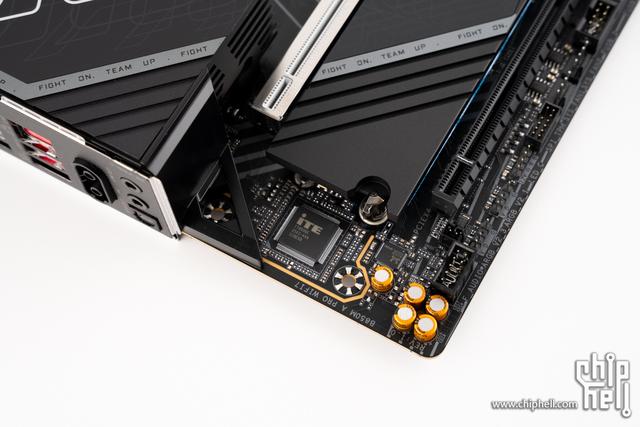 「装机不用挑，就选电竞雕」技嘉 电竞雕 B850M + 5080 FE + COOJ Z18 装机
