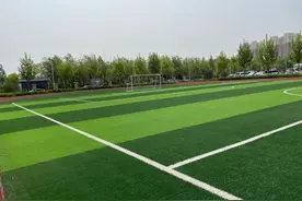 我发现在县城，除了考公和事业编，没有任何出路，找工作太难了图片