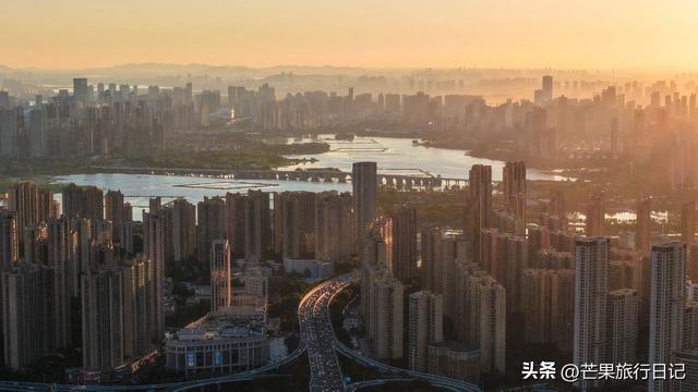 湖北省会武汉，不愧为中部最大的城市，魅力直追重庆