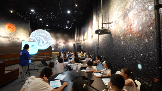 暑期趣游科技馆 | 科技匠心传承之旅