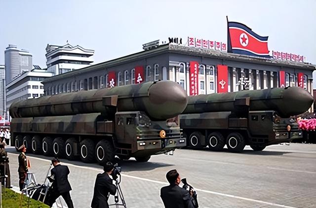 刚访华归来，金正恩就宣布重大决定，放弃统一，态度为何如此强硬