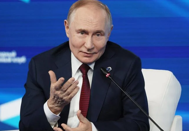 73岁的普京承认已有恋情，俄总统女友的身份成谜