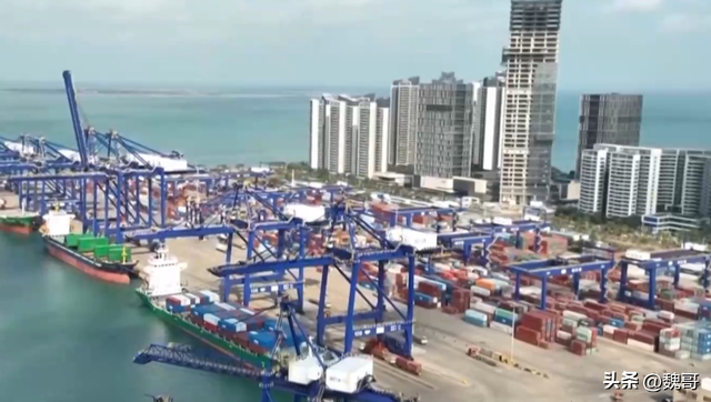 海南封关	，越南最先坐不住了，越总理：明年越南要建8个自贸区