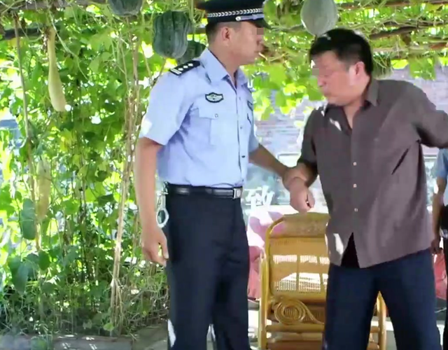 妻子回湖北回娘家探亲，却就此消失不见，3年来丈夫不断被托梦