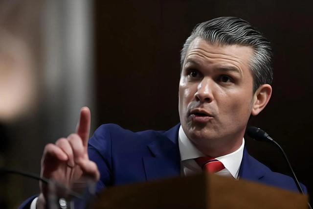 8950亿军费+爆炸性政策	，美国战争狂人点火，中美军备对抗上硬菜