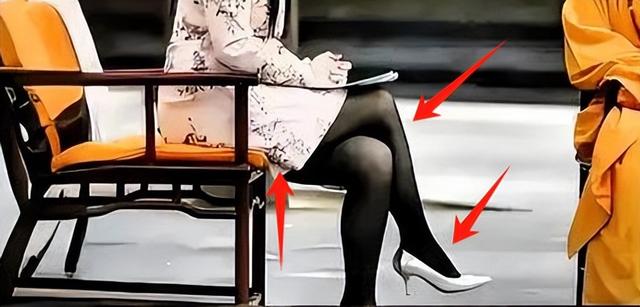 李湘怎么也没想到，释永信刚塌房，自己就因“黑丝照”被牵连了