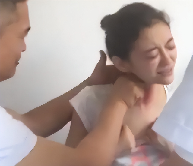 原来她早已去世！26岁全身溃烂不治而亡，被全家8口“吸血”多年