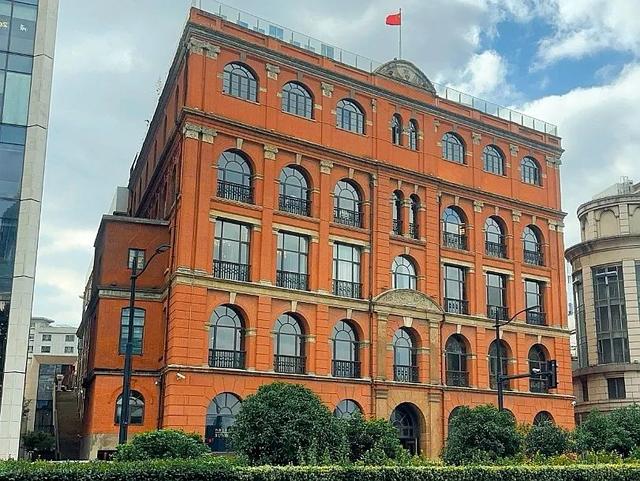 攻略贴｜外滩建筑群内部免费参观指南，银行/美术馆/露台一网打尽