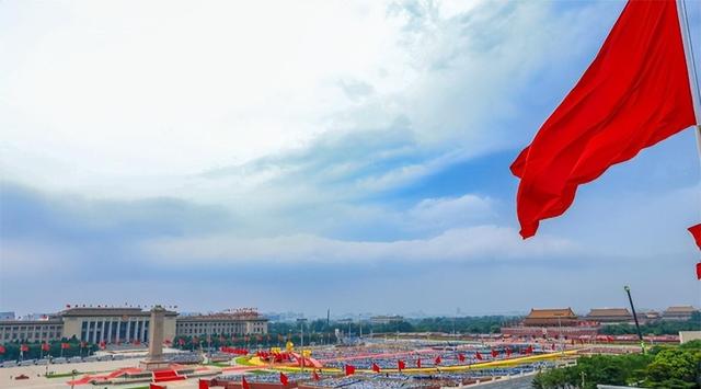 提议迁移毛主席纪念堂人民英雄纪念碑，恢复中华门，坚决反对