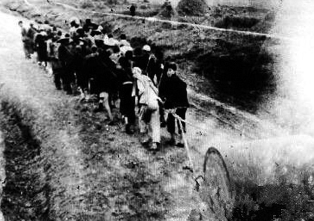 他曾任重庆市委书记，1984年被降为县委书记，说：在农村也能做事