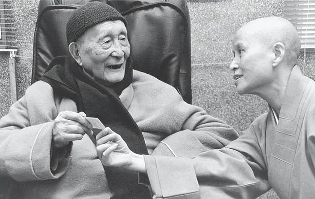 释永信被查，才知道她有多让人敬佩