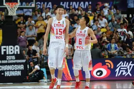 周琦往北，郭艾伦向南图片