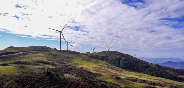 乌蒙大草原：邂逅静谧诗意的云端仙境