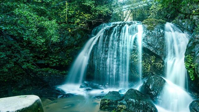 被严重低估的宝藏小县城，高铁直达！人少景美超安逸，周末就出发