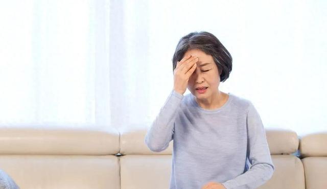 桂圆立大功！医生发现：经常食用桂圆，或能缓解3种常见健康问题