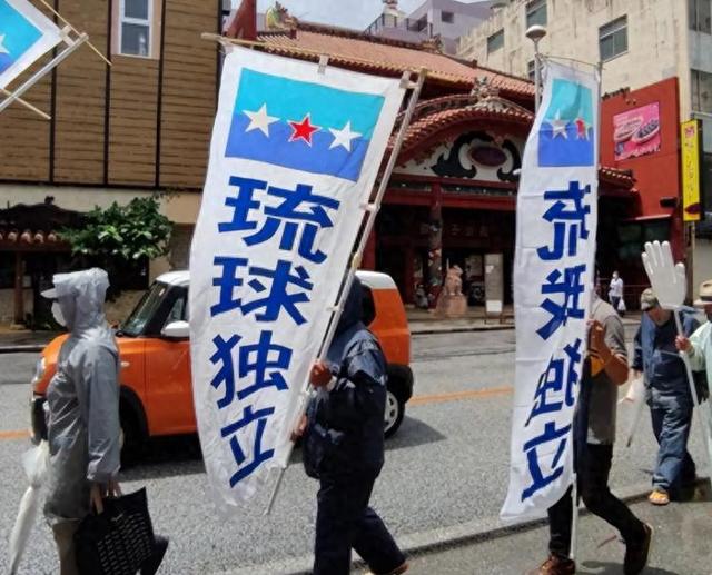 中方行动再升级，对琉球措辞变了，高市请求对话	，中方送上7个字