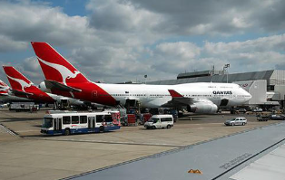 轿车托运全攻略：资质齐全的靠谱之选