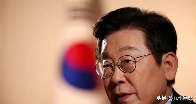 和高市打完鼓转身就变脸	，李在明回国第一事：点名中国要尽快谈判