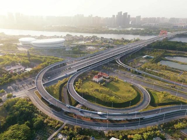 我是山东人刚从西藏林芝回来，实在忍不住想说：对林芝的5点印象