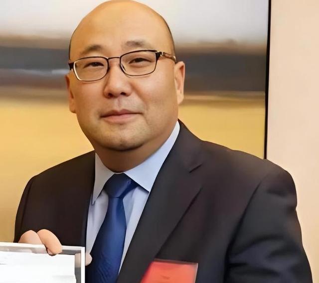 损中利美！转移资产、包养情妇，千亿国民企业其实早被美国控股