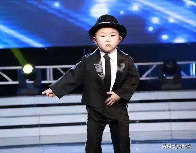 3岁上央视，5岁登春晚，7岁就年薪百万，没想到现在却成了这样子