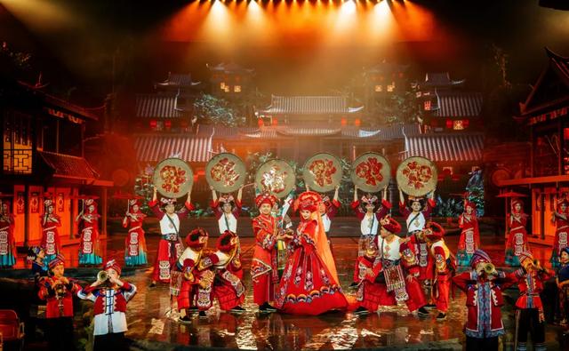 仙侠NPC溶洞迎宾，夷水丽川歌舞醉人！60余位文旅大咖踩线腾龙洞