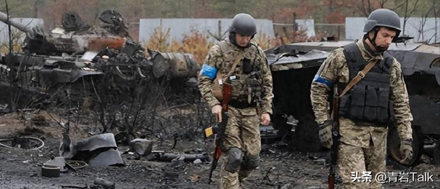 俄军三面合围红军城！5000乌军陷死地，特朗普送来更坏消息