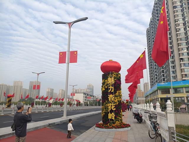 太原胜利街装扮解放碑天桥人气旺，为何火过迎泽大街西段45处游园
